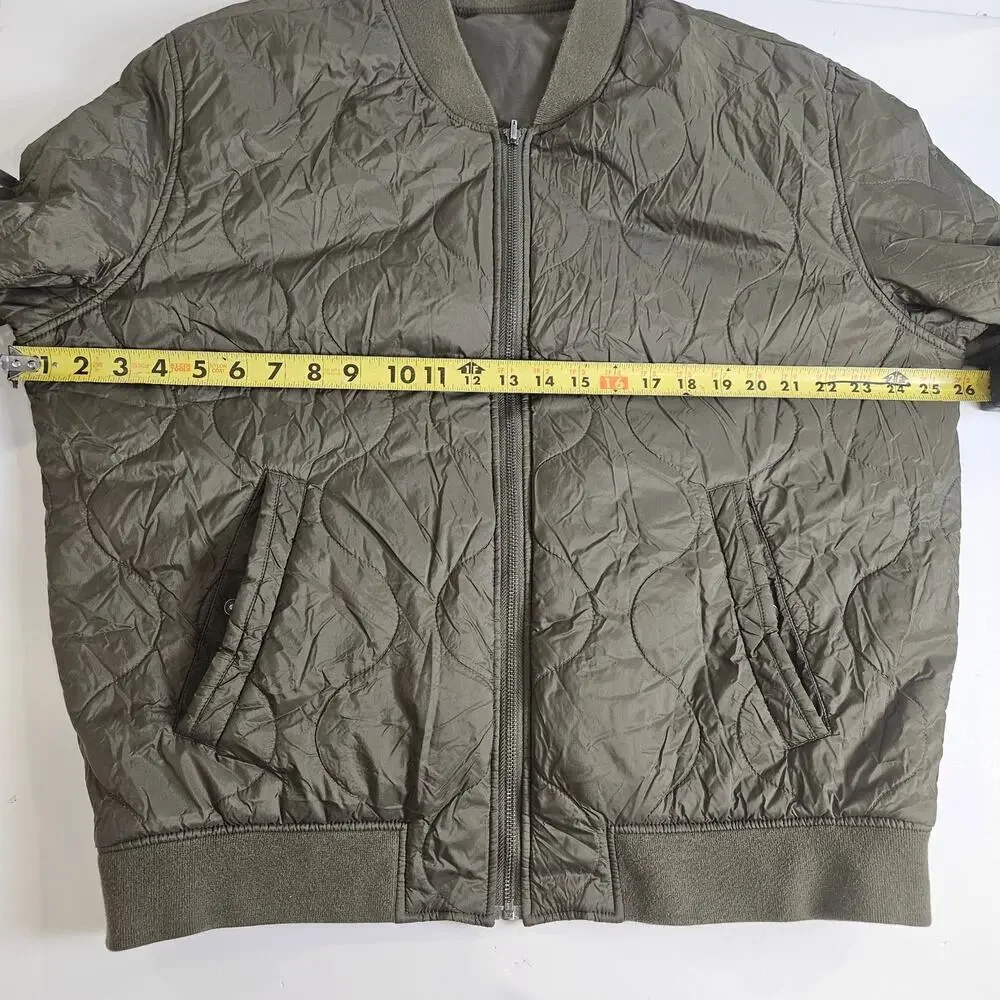 American Eagle Olive Green Men's Reversible Quilted Bomber Jacket Large